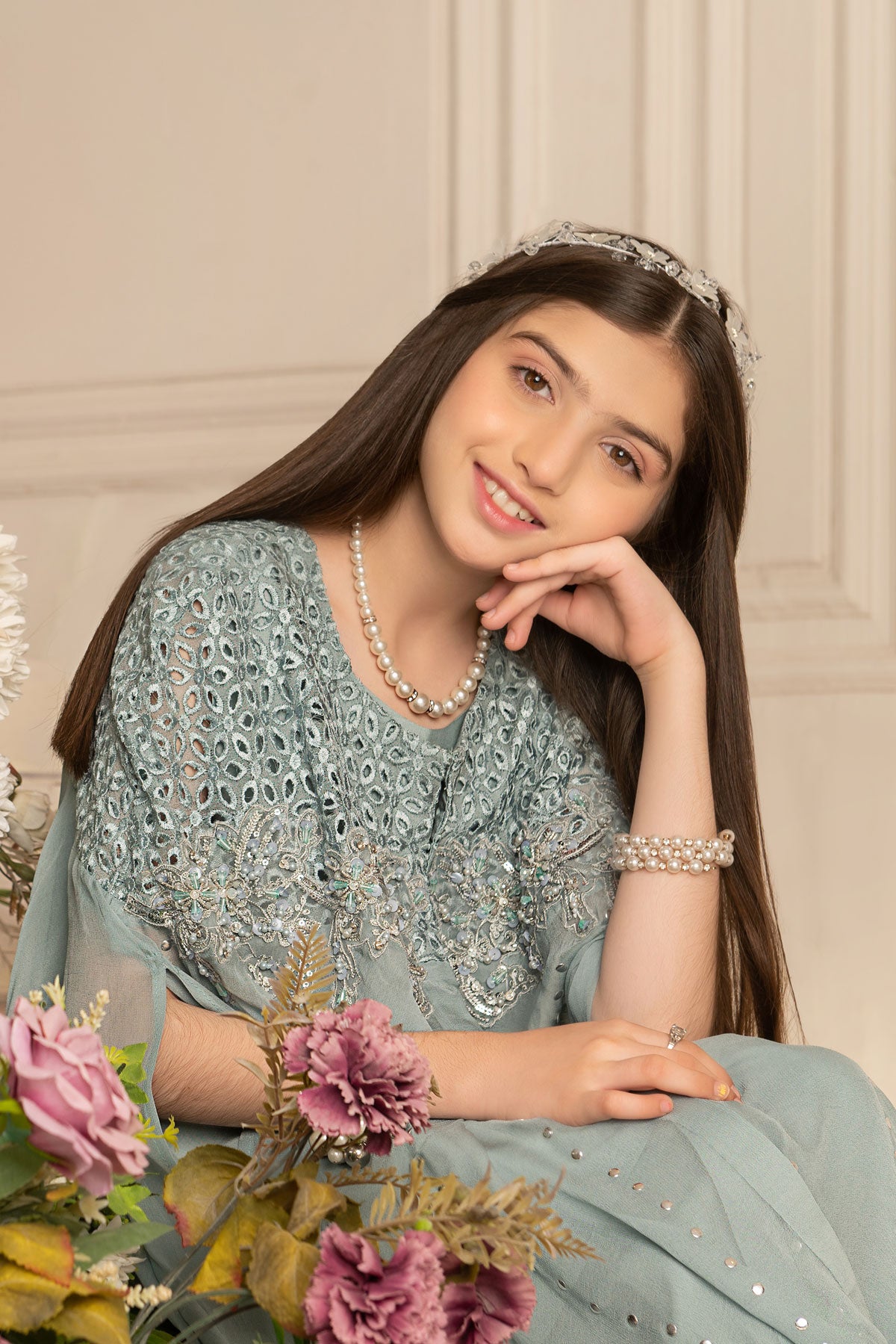 Kids' Embellished Mint Green Cape & Trousers