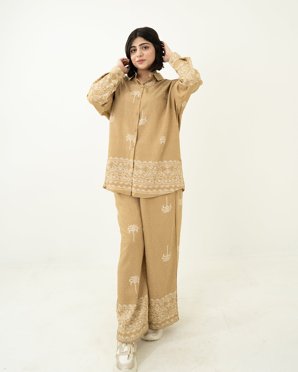 Beige Tropic Island Set