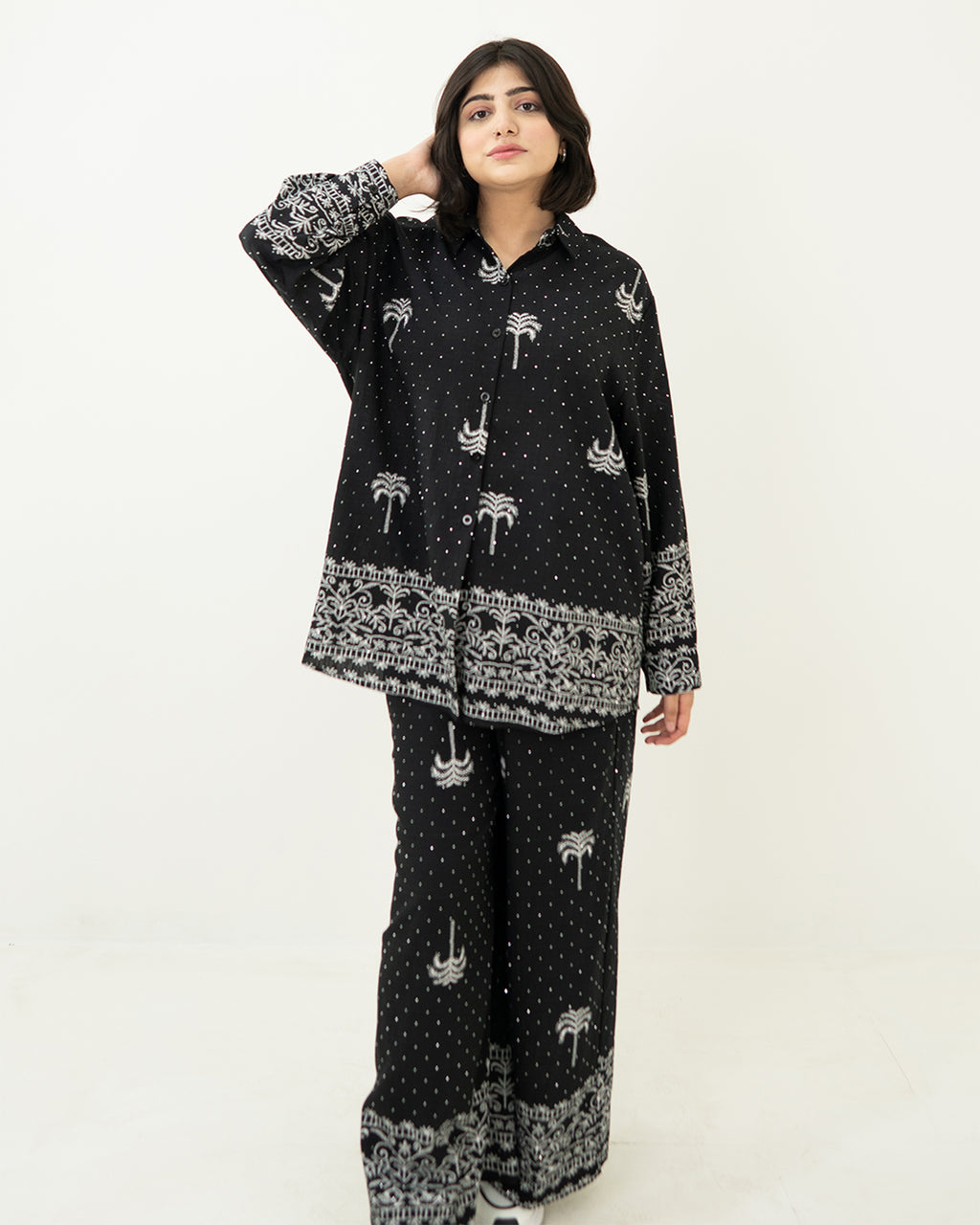 Black Tropic Island Set
