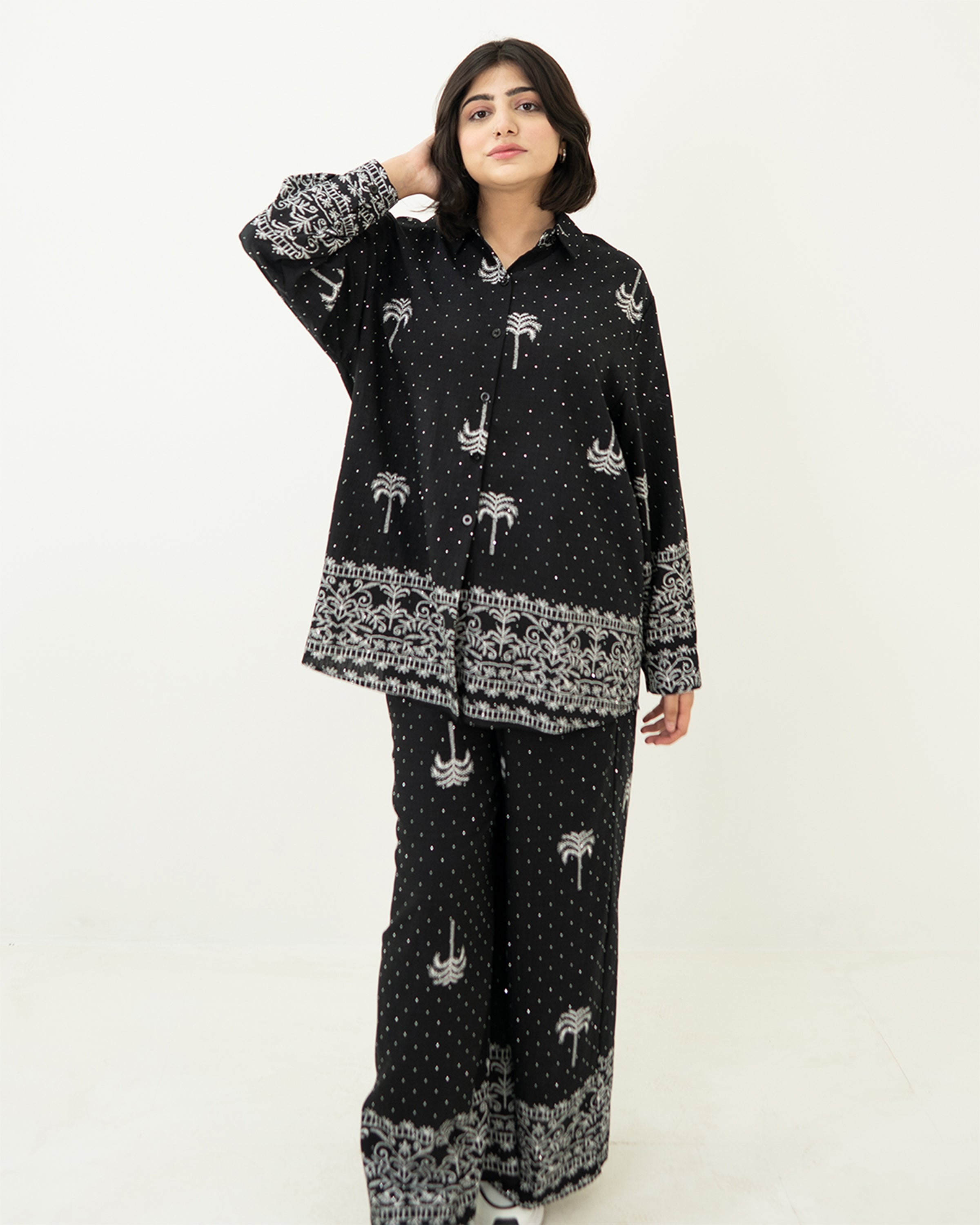 Black Tropic Island Set