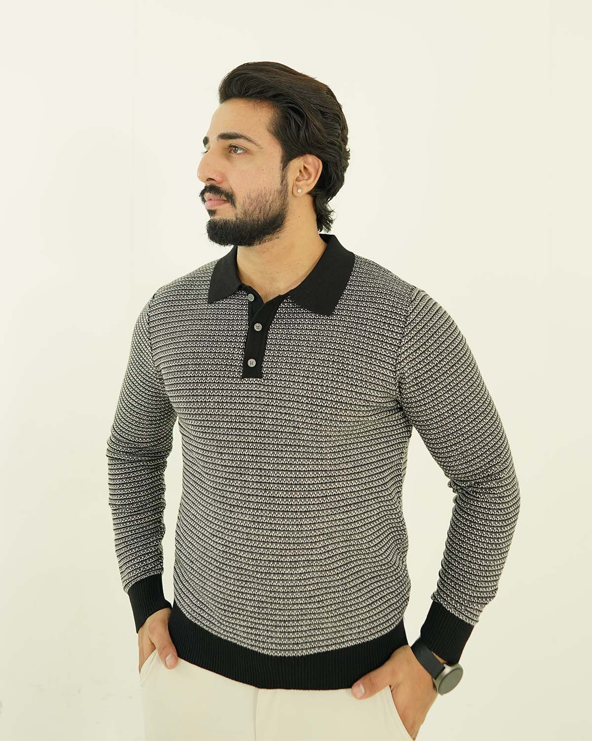 Black Edge Pattern Sweater