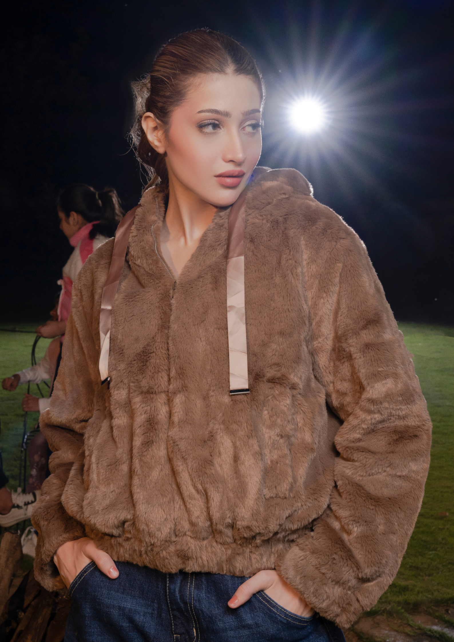 Women's Plush Faux Fur Zip-Up Hoodie Jacket – Mocha Brown