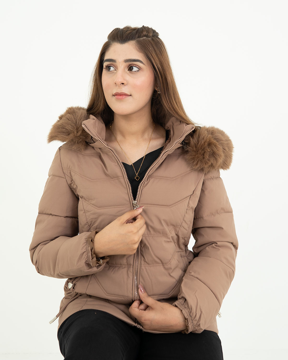 Stylish Women’s Long Puffer Coat Brown – Lightweight & Cozy