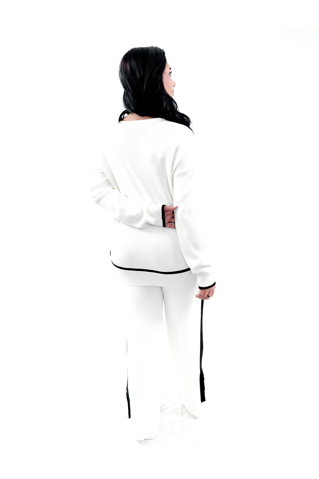 Women's White Graphic Sweatshirt and Pant Set with Black Detailing