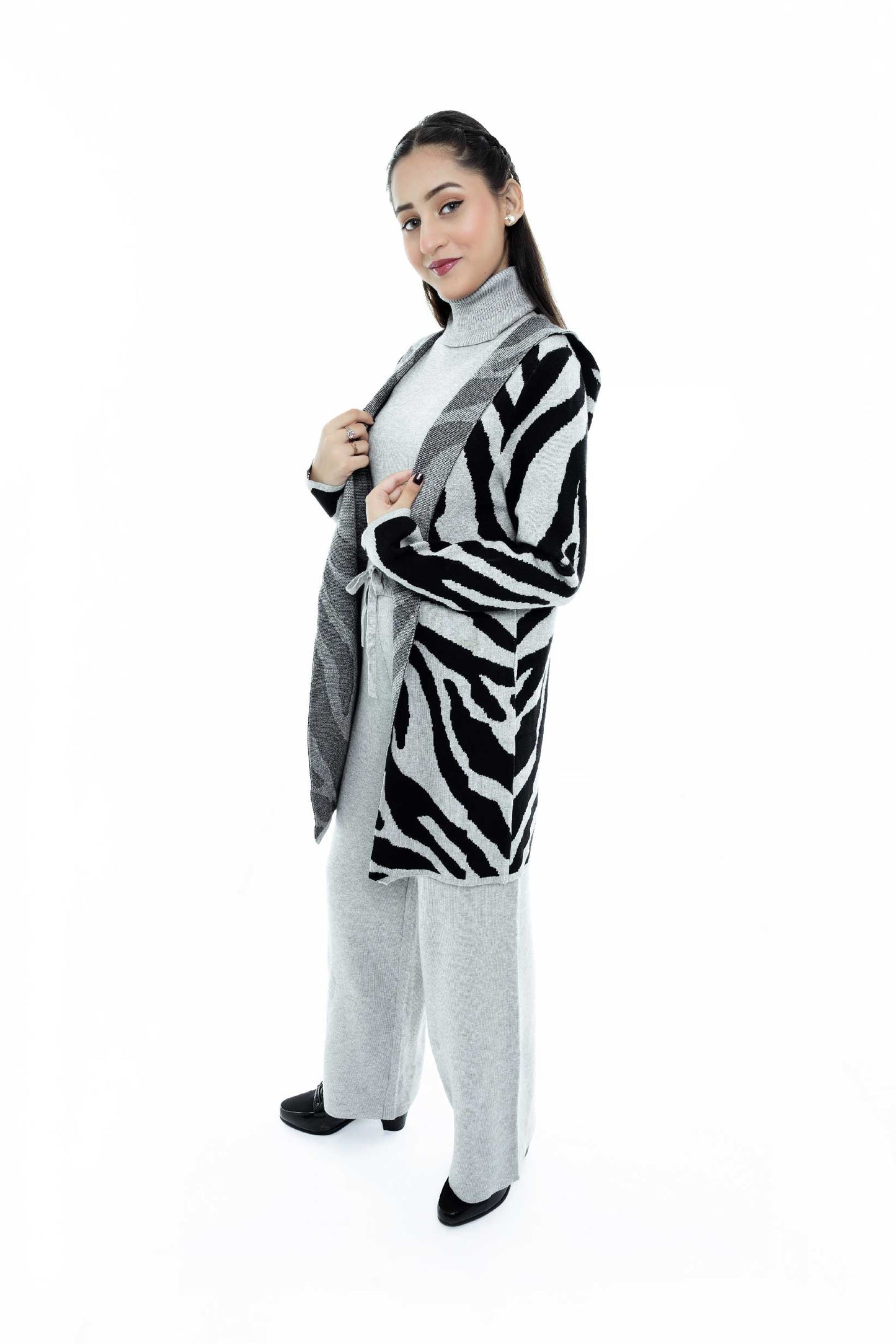 Chic Gray Zebra-Print 3-Piece Set