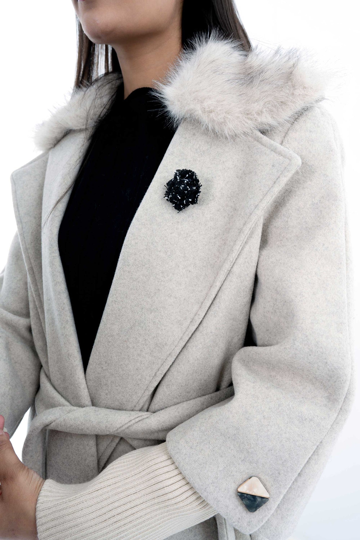 Chic Beige Belted Coat with Fur Collar