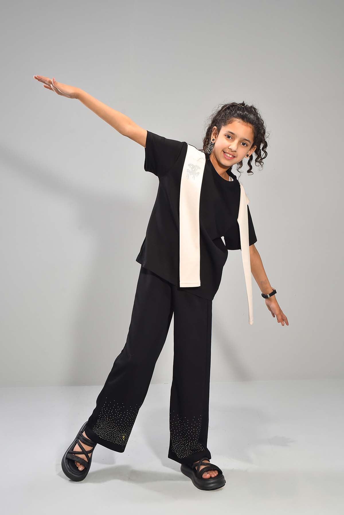 Girls Black Co-ord Set with Scarf