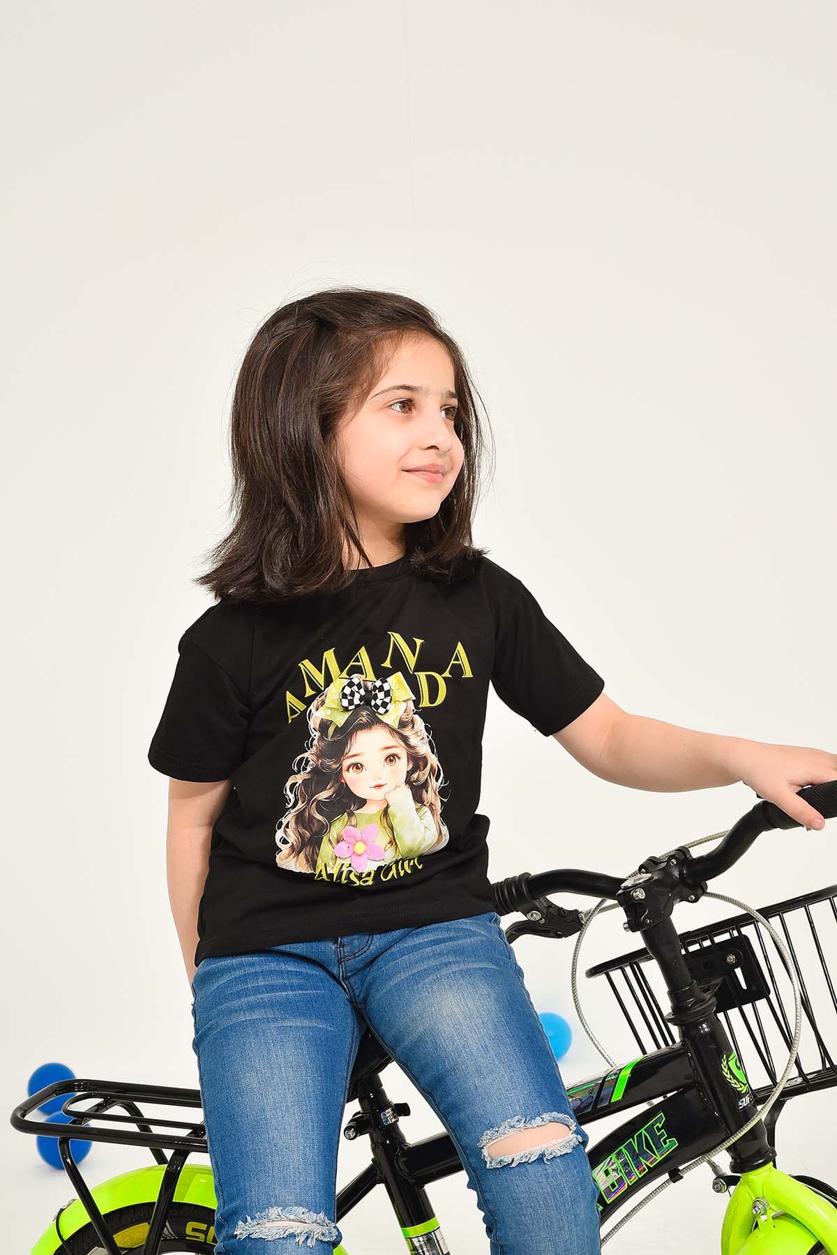 Graphic Print Blcak T-Shirt for Girls