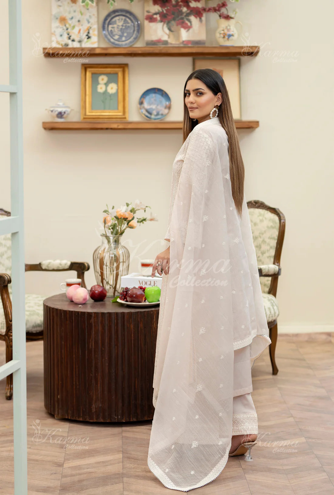 PALE PINK